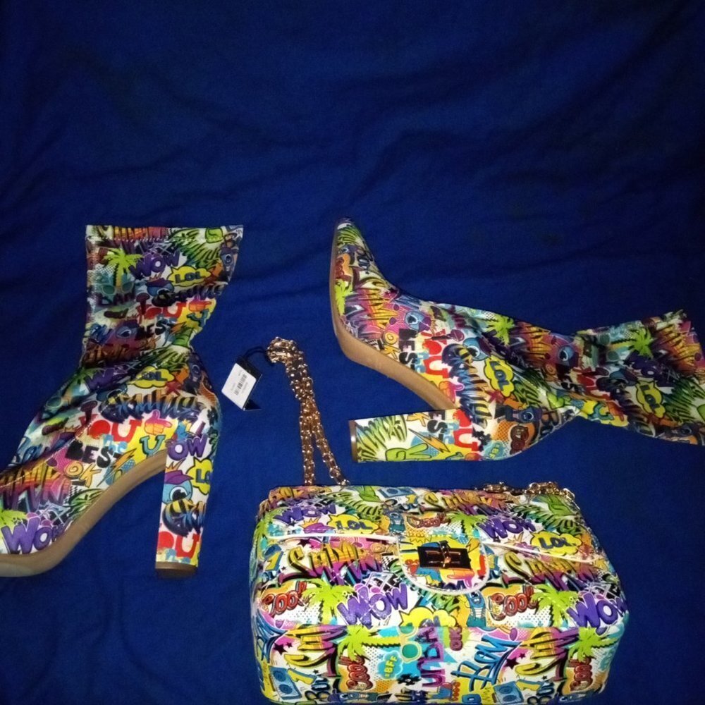 2 PC COMBO BACK ON THE BLOCK Heel Booties / HANDBAG Graffiti ( BRAND NEW !! ) - Picture 7 of 7